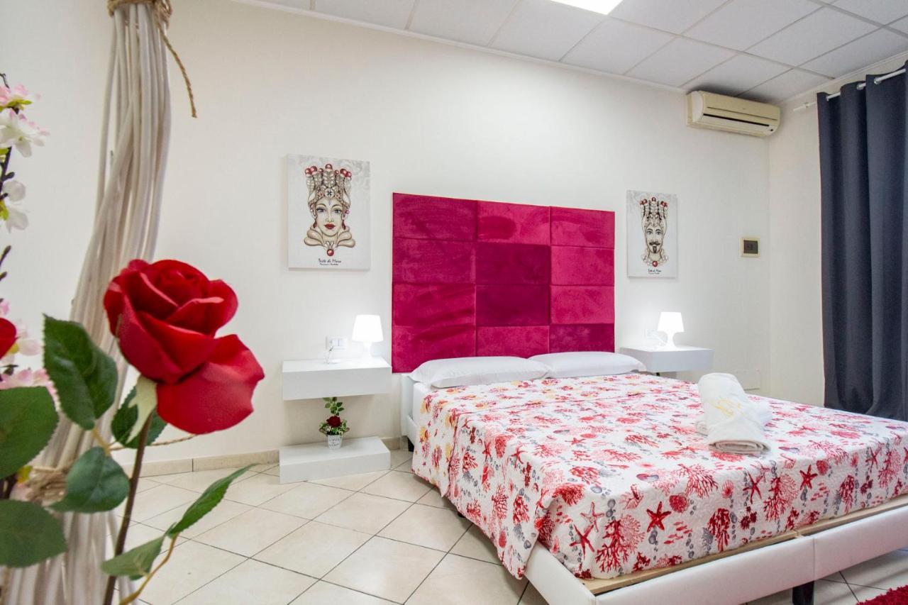 Royal Playa Suite And Apartament -Private Parking- Self Chek Out คาตาเนีย ภายนอก รูปภาพ