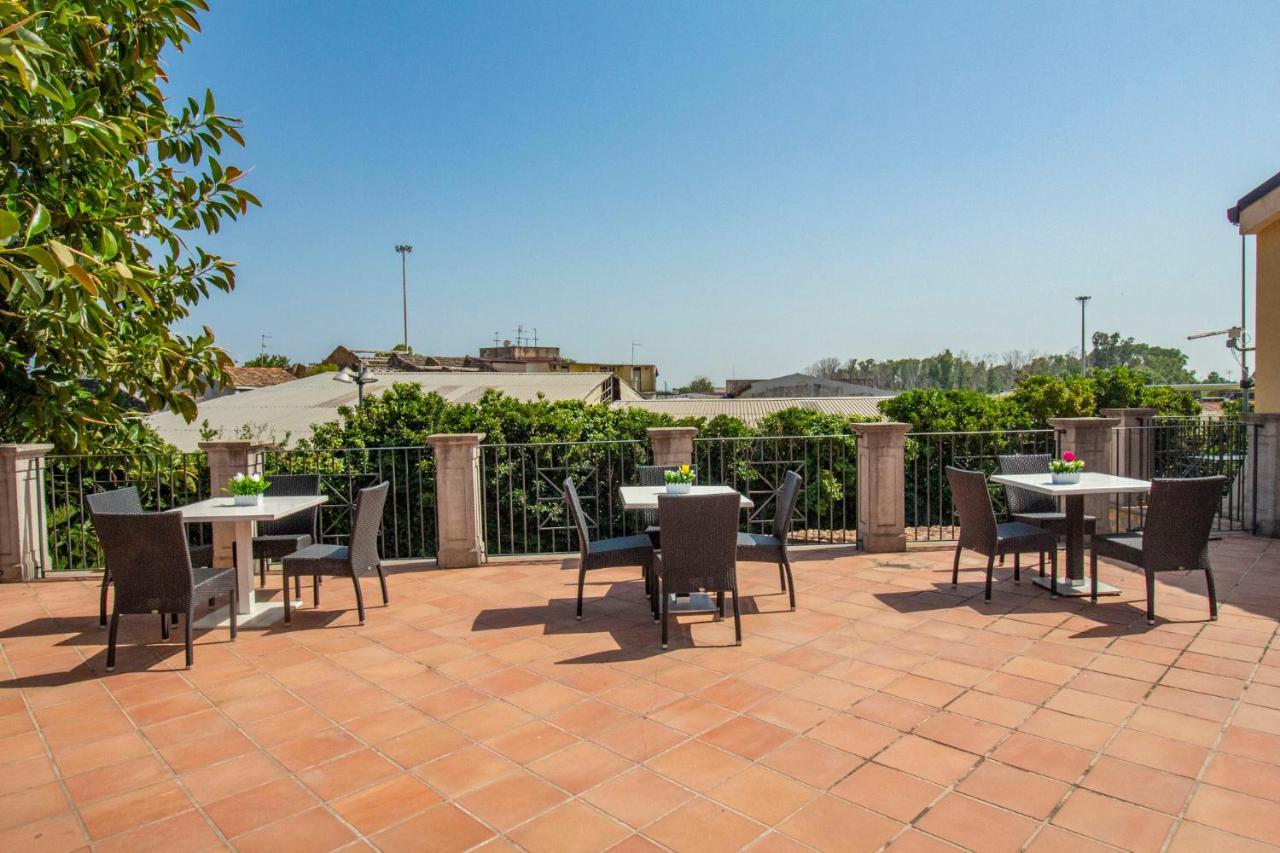 Royal Playa Suite And Apartament -Private Parking- Self Chek Out คาตาเนีย ภายนอก รูปภาพ